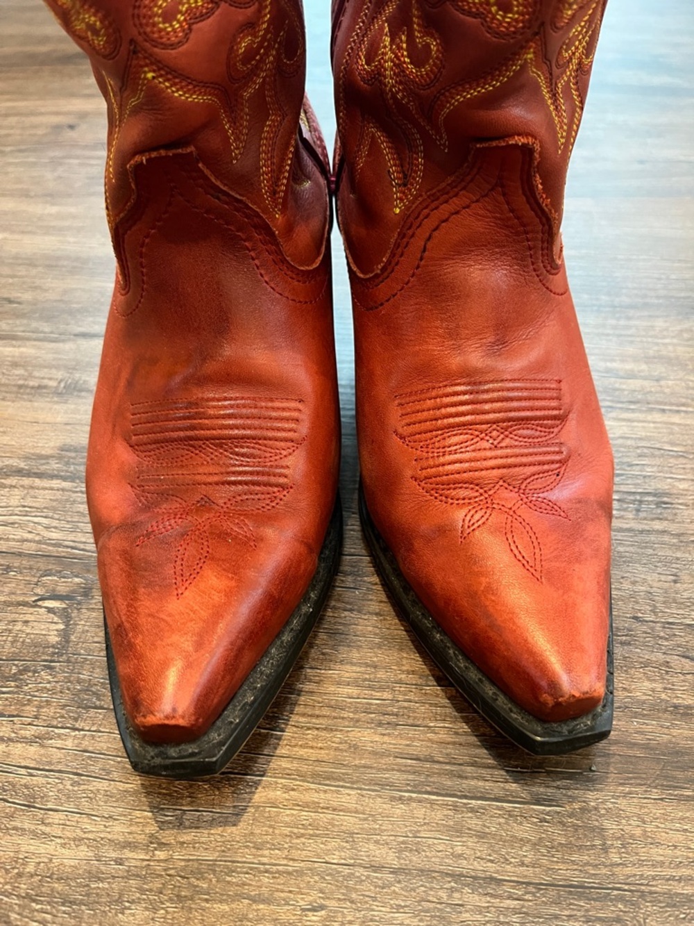 Laredo Red Leather Western Heeled Cowboy Boots - Picture 4 of 5